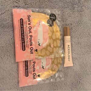 Lip Mask Set - Suns Out Pouts Out and Aceology Lip Scrub Set